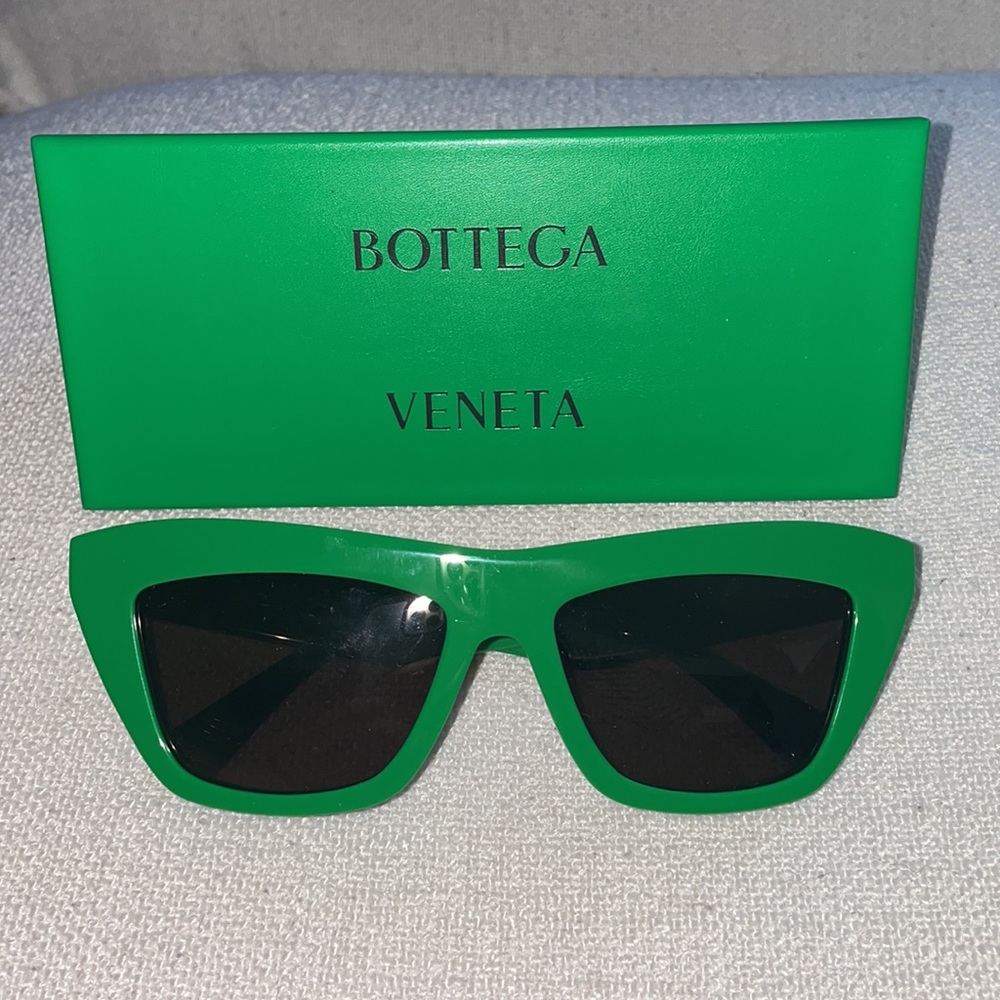 Bottega Vaneta green sunglasses